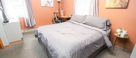 1 chambre, bureau, fer et planche à repasser, accès au Wi-Fi (inclus)