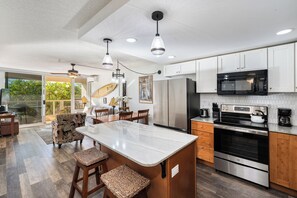 Fridge, microwave, oven, stovetop - NEW | Your Perfect Island Getaway Awaits at The Maui Banyan (Kihei)