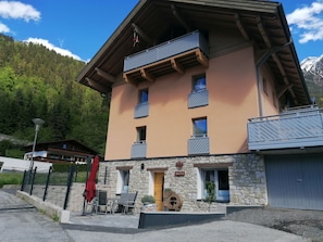 Front of property - Apart Oetz (Oetz)