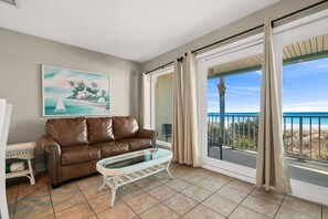 TV - Cozy gulf-front condo w/ balcony views & pool (Panama City Beach)