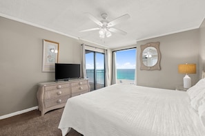 Iron/ironing board, free WiFi, bed sheets, wheelchair access - Waterfront 2BR w/ pool & daily attraction tickets (Panama City Beach)