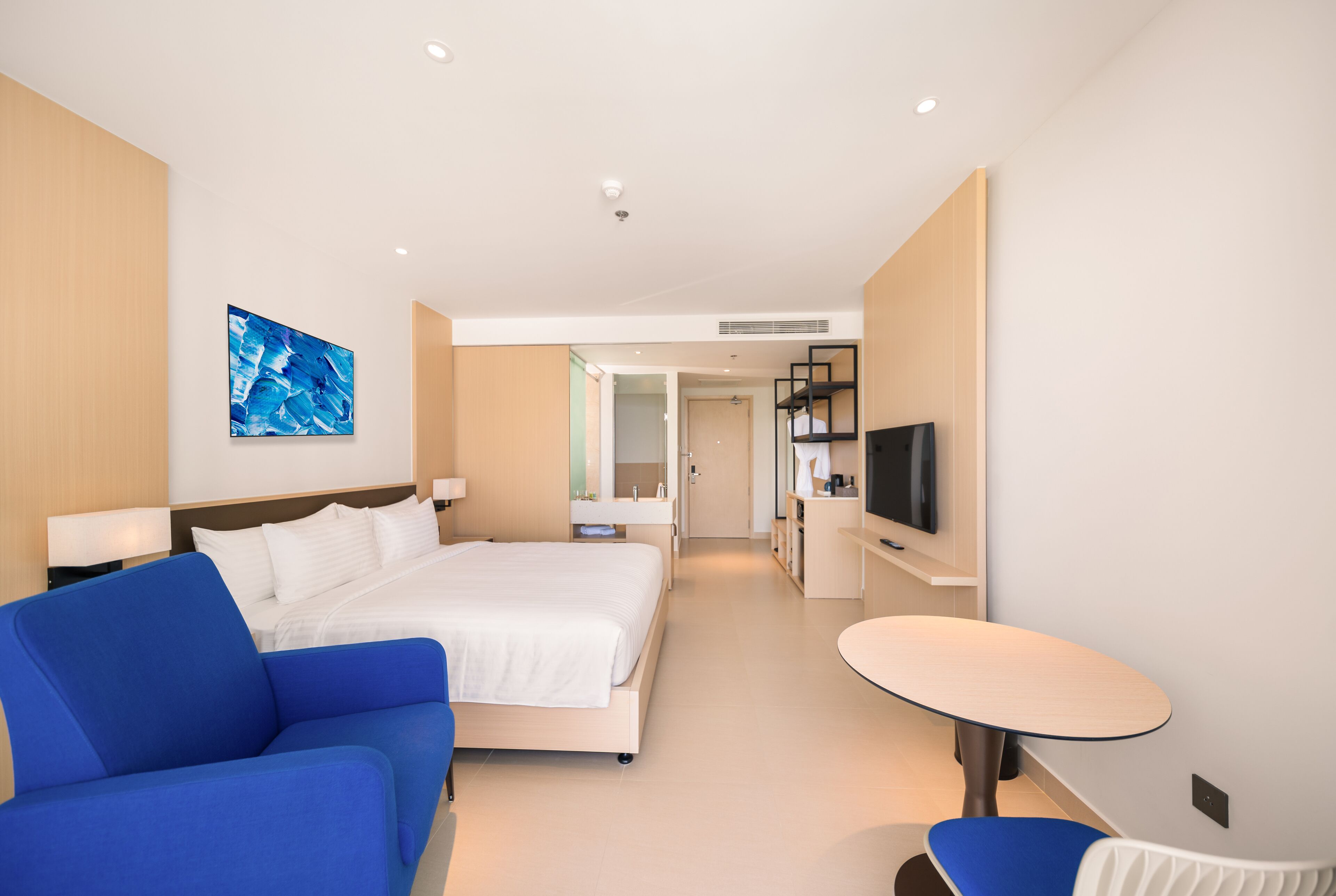 أغطية فراش متميزة ومأكولات ومشروبات مجانية في الميني بار