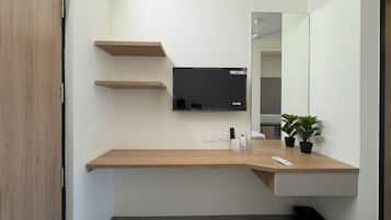 Superior Single Room | Laptop workspace, iron/ironing board, free WiFi