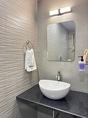 Basic Room | Bathroom | Free toiletries, towels, soap, shampoo - Rehoboth Signature Luxury Stay (Chennai)