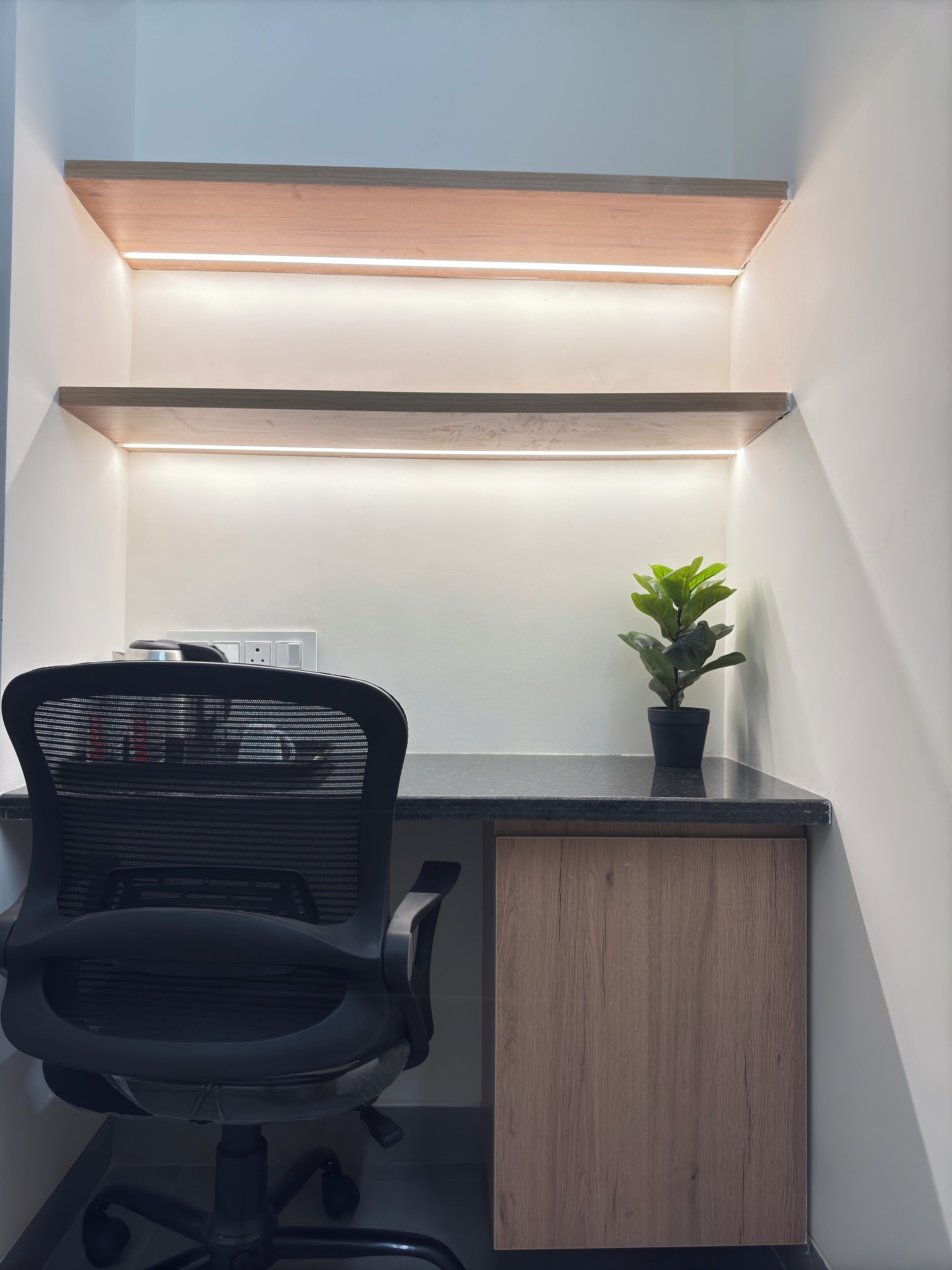 베이직룸 | 노트북 작업 공간, 다리미/다리미판, 무료 WiFi