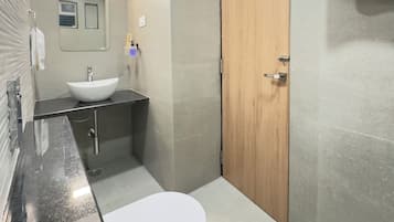 Espace de travail pour ordinateur portable, fer et planche à repasser