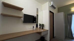 Superior Single Room | Laptop workspace, iron/ironing board, free WiFi - Rehoboth Signature Luxury Stay (Chennai)