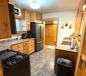 Micro-ondas, fogão, cooktop, lava-louças