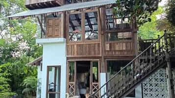 House, 2 Bedrooms, Smoking, Private Pool | Exterior