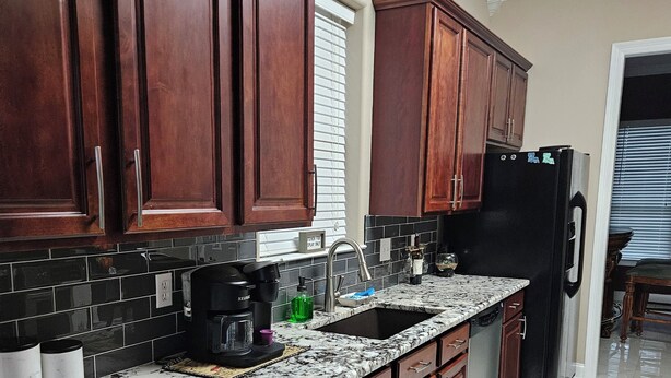 Private kitchen - Charming 4-bedroom house with AC in lovely Meraux (Meraux)