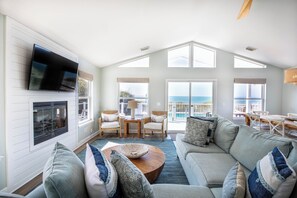 TV, fireplace - Heated Private Pool , Backyard is BEACH, Game Room, Beach Gear Included (Port St Joe)