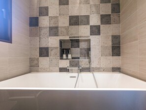 Hårtørrer, håndklæder, Sæbe, Shampoo