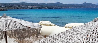 Seafront retreat with panoramic roof terrace at Costa Smeralda beach