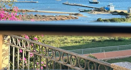 Seafront retreat with panoramic roof terrace at Costa Smeralda beach