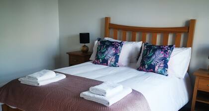 Luxurious 4-bedroom house perfect for relaxing stays in Cong