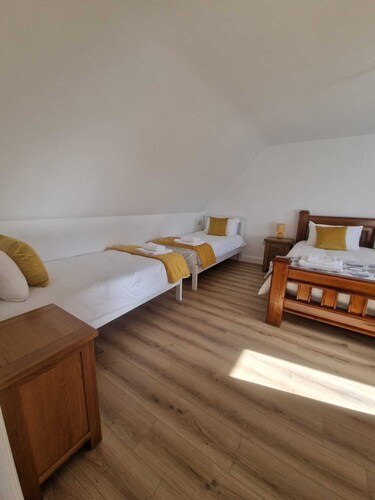 Luxurious 4-bedroom house perfect for relaxing stays in Cong