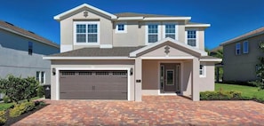 Exterior - Ultimate Mansion-9Bed-Pool/Spa/Game (Kissimmee)