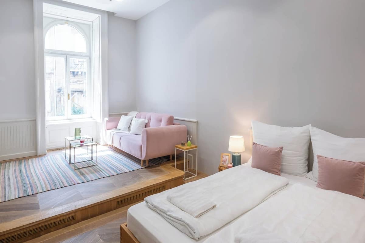 Apartment, City View | In-room safe, free WiFi, bed sheets