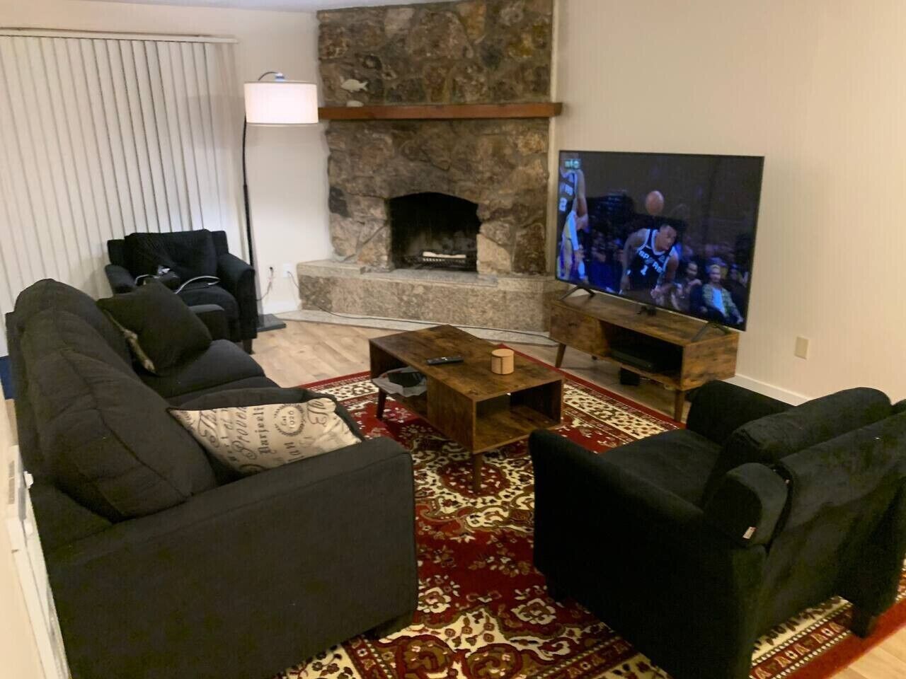 TV, fireplace