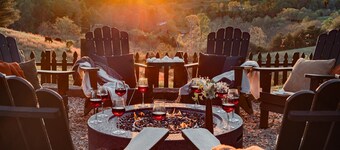 Speakeasy Estate • Heated Pool + Hot Tub + Sauna • Game Room • Sleeps 20