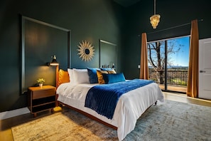 6 makuuhuonetta, silitysrauta/-lauta, ilmainen Wi-Fi, vuodevaatteet