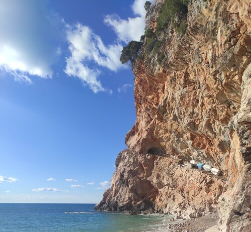 Gustav- Superior sea view