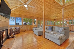 TV, fireplace - Golden Hour Lakefront Retreat - Fire Pit - Dogs (South Haven)