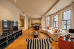 65-吋智慧型電視、數位頻道、地暖系統