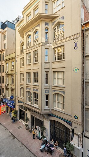 Front of property - The Muradiye Luxury Apartments (Istanbul)