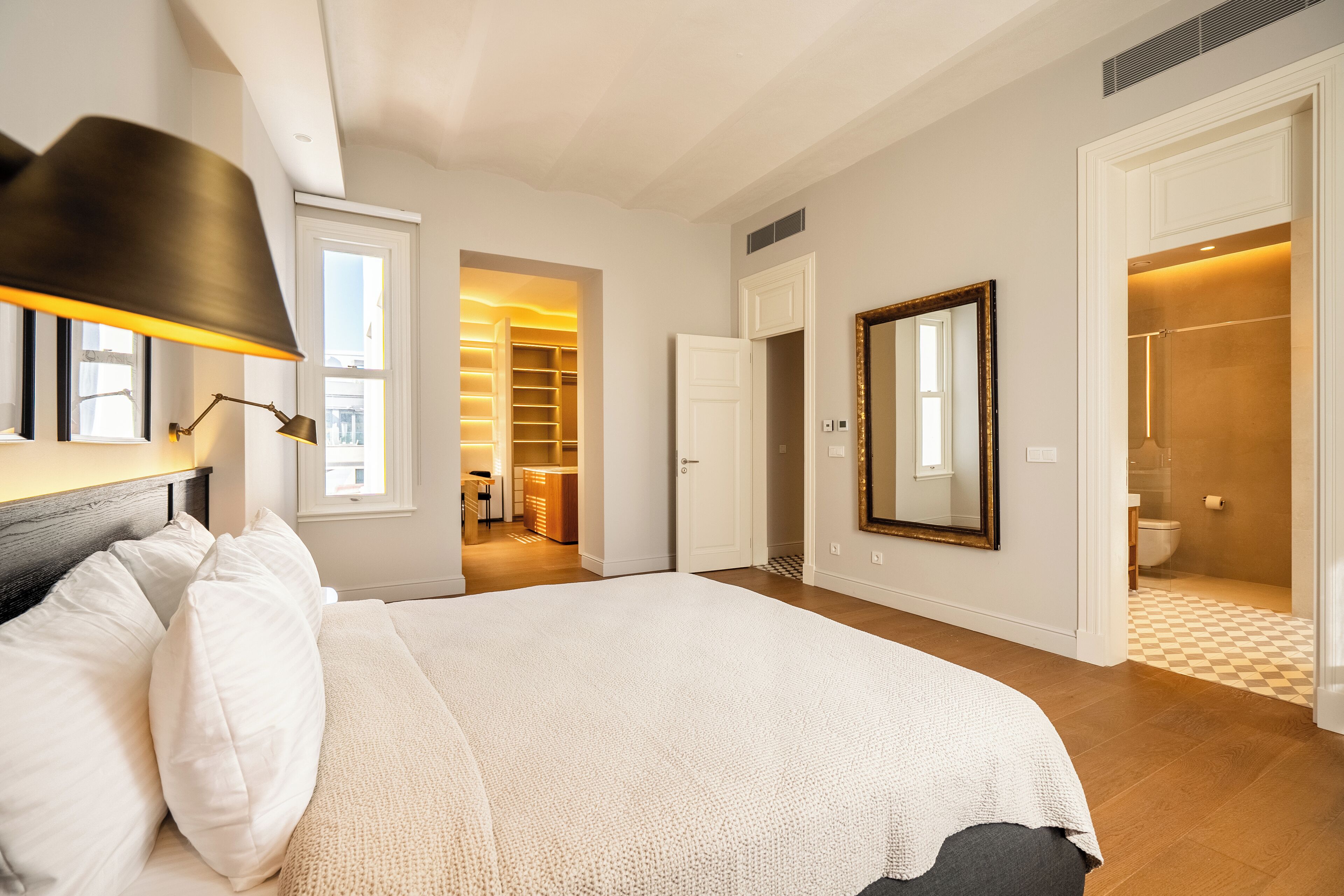 Attico Luxury, vista mare parziale | Biancheria in cotone egiziano, biancheria da letto di alta qualità