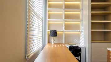 Luxury-Penthouse, eingeschränkter Meerblick | Schrank