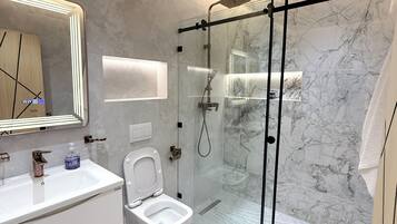 Dusch, hÄrtork, bidé och handdukar