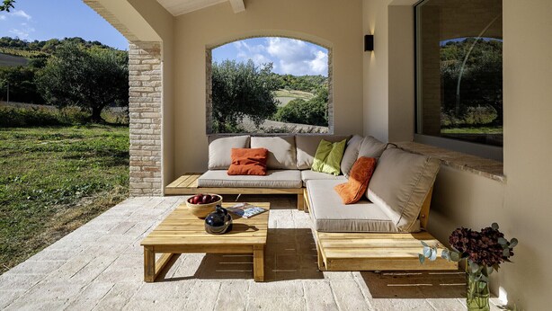 Terrace/patio - Villa Zenit 8 by Marche Holiday Villas (Pergola)