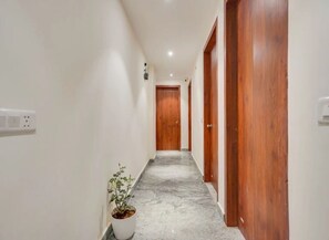 Deluxe Double Room, City View | Living area - SS Hotel (New Delhi)