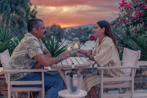 Breakfast and dinner served  - Thalassa Naxos (Naxos)