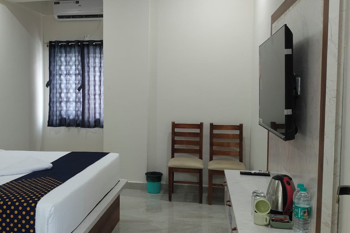 Deluxe Double Room | Desk, free WiFi