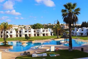 Outdoor pool, a heated pool - Superb apartment - With 4 pools - Club Albufeira  (Albufeira)