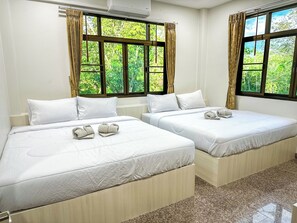 Bügeleisen/Bügelbrett, WLAN, Bettwäsche