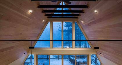 🏔️ Lux Catskills A-Frame: 10m Windham - 4BR+Hot Tub+ Chefs Kitchen