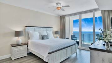 Classic Condo, 3 Bedrooms, Pool Access, Beach View