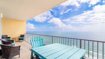 Classic Condo, 3 Bedrooms, Pool Access, Beach View | Balcony
