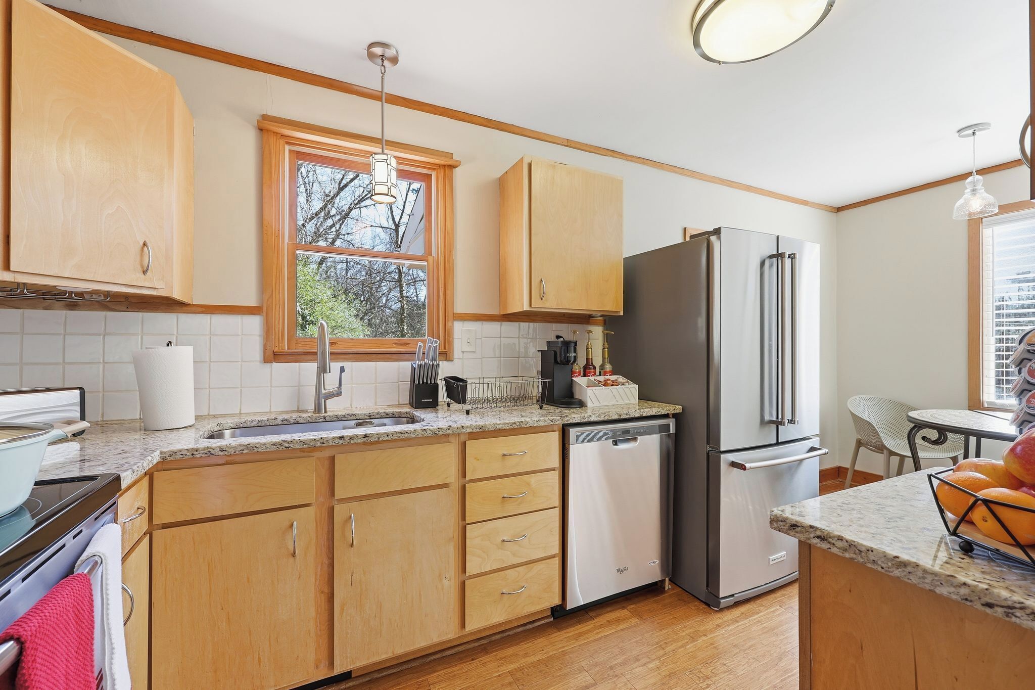 Mikrowelle, Ofen, Herdplatte, Geschirrspüler