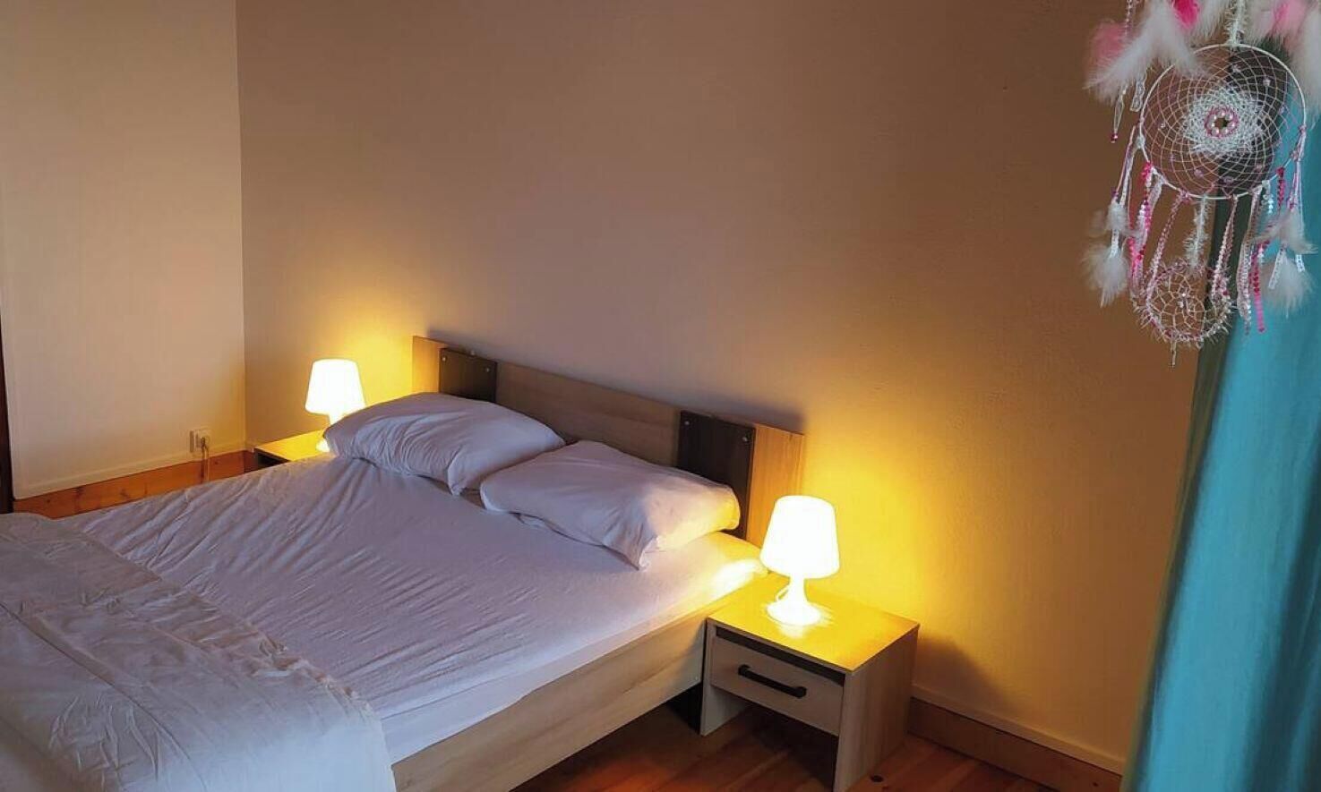 3 habitaciones, tabla de planchar con plancha y wifi 