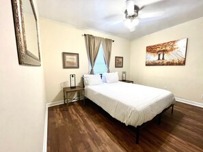 2 bedrooms, iron/ironing board, WiFi, bed sheets