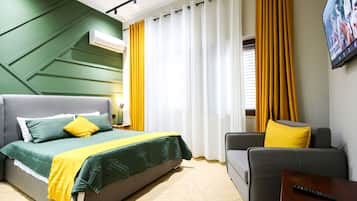 Schreibtisch, kostenloses WLAN