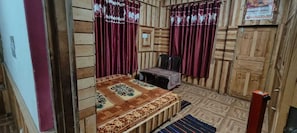 Classic Room, Mountain View | Rollaway beds, free WiFi, bed sheets - Royal Parshar Lake Home Stay (Aut)