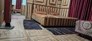 Classic Room, Mountain View | Rollaway beds, free WiFi, bed sheets - Royal Parshar Lake Home Stay (Aut)