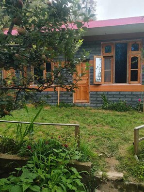 Exterior - Royal Parshar Lake Home Stay (Aut)