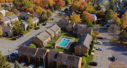 BELANSKI | Luxury Condo - Price per season