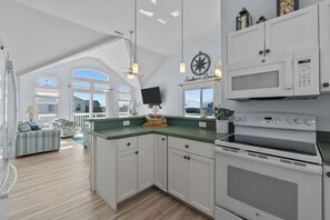 Fridge, microwave, oven, stovetop - Southern Breeze: Private Heated Pool | Hot Tub | Rec Room (Rodanthe)